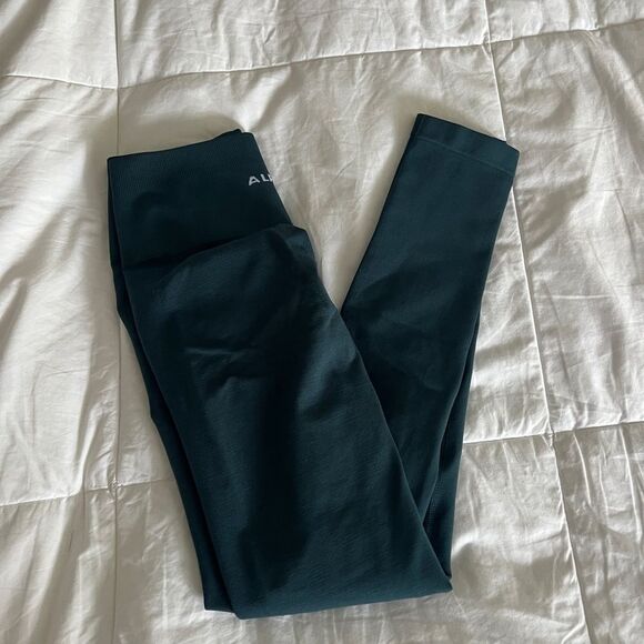 Amplify Legging - Midnight Quantity: 1 XS - Picture 11 of 12